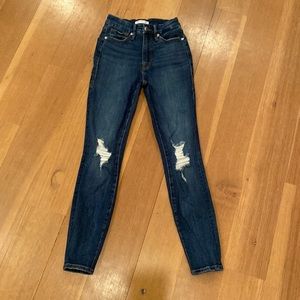 Good American ‘Good Legs Crop’ Jeans